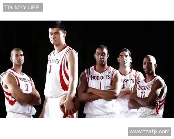 小姚明球队崛起之路探索年轻球员成长与团队协作的成功秘诀