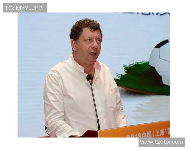 足球明星退役后选择何种职业发展之路探讨与分析 足球明星退役后选择何种职业发展之路探讨与分析